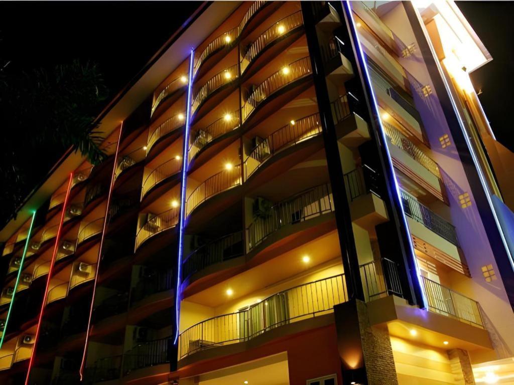Hotel Siam Platinum Pattaya Exterior foto
