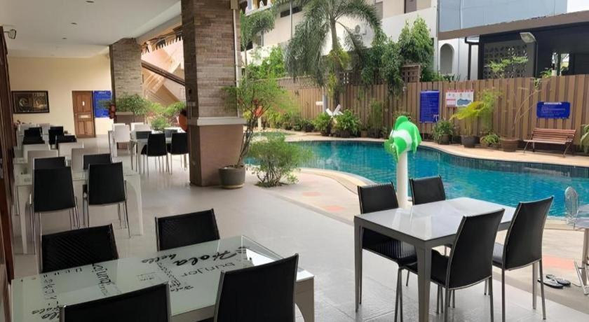 Hotel Siam Platinum Pattaya Exterior foto